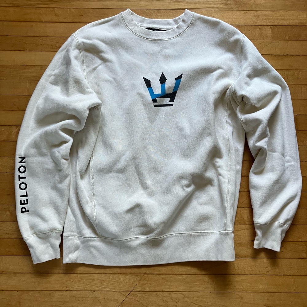 Peloton sweatshirt size medium